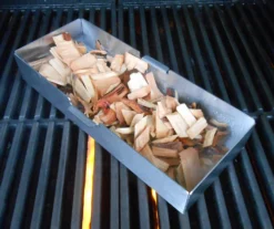 Grillfürst Räucherbox: Edelstahl Smokerbox Für Tolles Aroma -BBQ Zubehoer Verkaufsgeschäft 1000003943 grillfuerst edelstahl raeucherbox auf gasgril