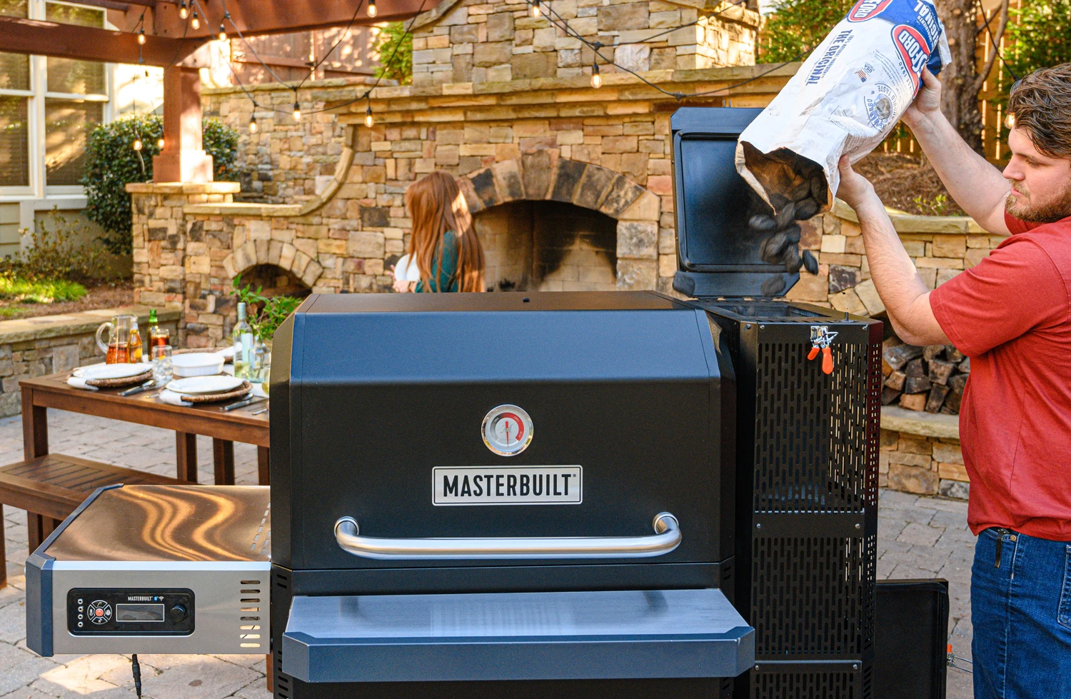 Masterbuilt Gravity 1050 - Smarter Holzkohlegrill Und Smoker 2 Masterbuilt Gravity 1050 - Smarter Holzkohlegrill Und Smoker – Bild 2