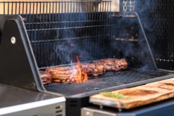 Masterbuilt Gravity 1050 - Smarter Holzkohlegrill Und Smoker 24 Masterbuilt Gravity 1050 - Smarter Holzkohlegrill Und Smoker -BBQ Zubehoer Verkaufsgeschäft 21803 Masterbuilt Gravity Fed 1050 Smoke 11 1601469485