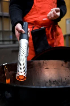 Big Green Egg Looftlighter - Elektrischer Grillanzünder 12 Big Green Egg Looftlighter - Elektrischer Grillanzünder -BBQ Zubehoer Verkaufsgeschäft Big Green Egg Looftlighter Holzkohlegrill anzuenden