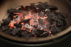 Big Green Egg Holzkohle Wildfire 9 Kg - Apfelbaum -BBQ Zubehoer Verkaufsgeschäft Big Green Egg Wildfire Apfelbaum Holzkohle Glutnest