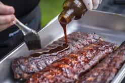 Broil King Rib Roaster / Gusseisen Kastenform -BBQ Zubehoer Verkaufsgeschäft Broil King Rib Roaster