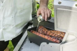 Broil King Rib Roaster / Gusseisen Kastenform -BBQ Zubehoer Verkaufsgeschäft Broil King Rippchen Garer 69615