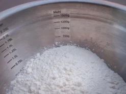 Grillfürst BBQ 3er Edelstahlschüssel Set Mit Glasdeckel -BBQ Zubehoer Verkaufsgeschäft Grillfuerst BBQ Edelststahlschuesseln mit Skala