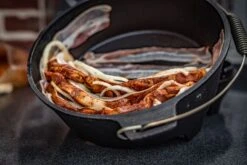 Grillfürst Dutch Oven BBQ Edition DO6 -BBQ Zubehoer Verkaufsgeschäft Grillfuerst DO Schichtfleisch 1