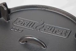 Grillfürst Dutch Oven Set BBQ Edition DO9 - X-Deal Inkl. Pflegepaste, Deckelheber Und Kochlöffel -BBQ Zubehoer Verkaufsgeschäft Grillfuerst Dutch Oven Gusseisen DO9 Deckel