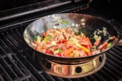 Grillfürst Edelstahl Wok Ø 30 Cm Mit Wokring Für Seitenkocher / Grillrost 7 Grillfürst Edelstahl Wok Ø 30 Cm Mit Wokring Für Seitenkocher / Grillrost -BBQ Zubehoer Verkaufsgeschäft Grillfuerst Edelstahl Wok 1