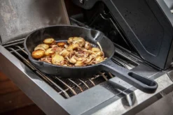 Grillfürst Gusseisenpfanne Mit Stielgriff Ø 25 Cm -BBQ Zubehoer Verkaufsgeschäft Grillfuerst Gusseisen Pfanne Stiel 25