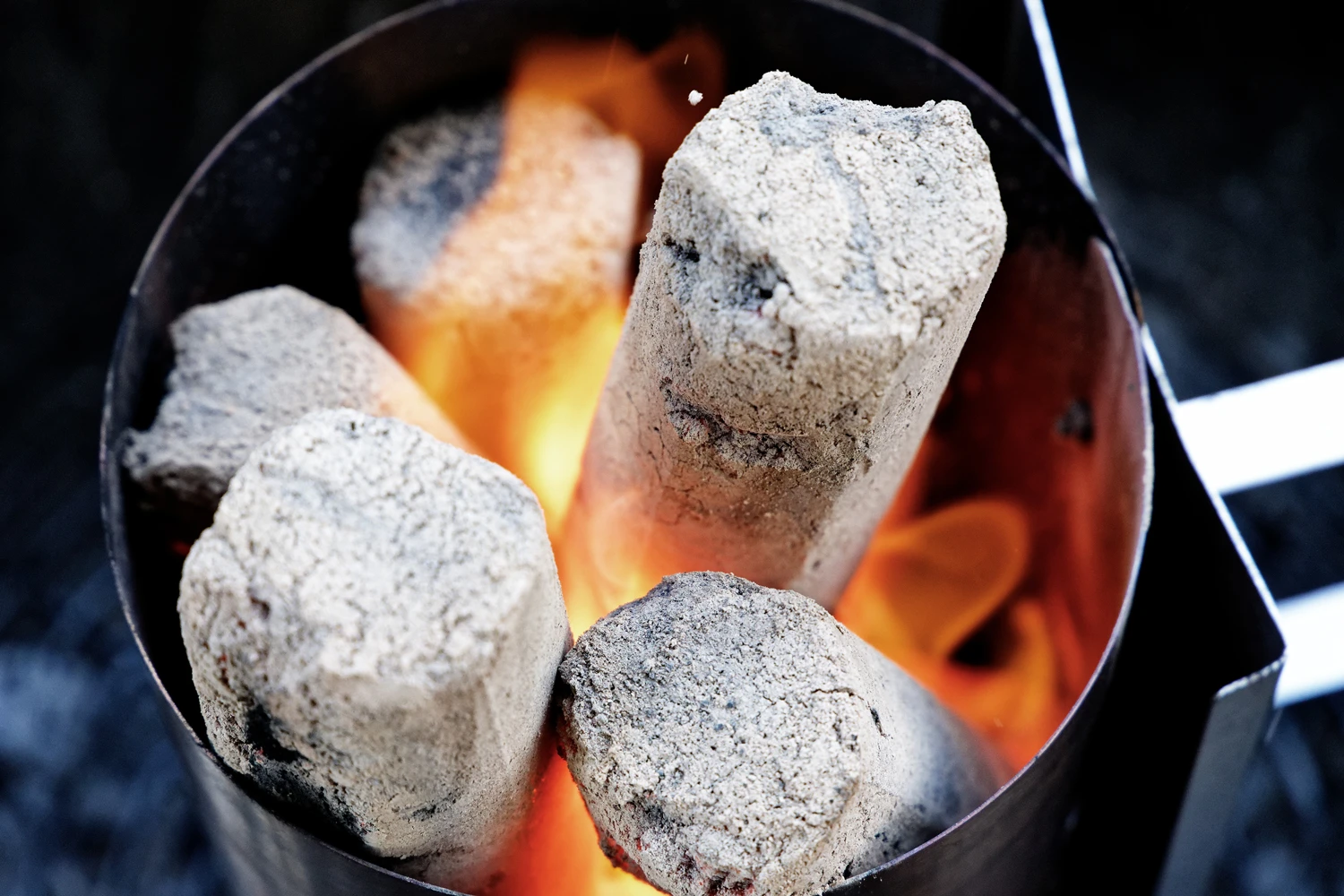 Grillfürst Kokosbriketts In Stangenform - 20 Kg - Ideal Für Dutch Oven Und Grill 8 Grillfürst Kokosbriketts In Stangenform - 20 Kg - Ideal Für Dutch Oven Und Grill – Bild 8