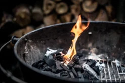 Grillfürst Paraffin Grillanzünder Karton, 24 X 32 Stk. Anzündwürfel -BBQ Zubehoer Verkaufsgeschäft Grillfuerst Paraffin Grillanzuender 100236 1