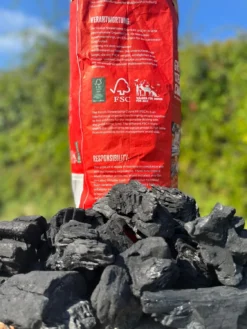 Grillfürst Steakhouse Kohle / Restaurant Holzkohle 25kg -BBQ Zubehoer Verkaufsgeschäft Grillfuerst Steakhouse Kohle FSC Grillkohle 1