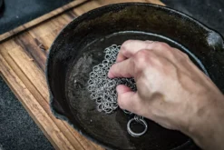 Grillfürst Ringreiniger Für Dutch Oven / Gusseisen 14 X 14 Cm -BBQ Zubehoer Verkaufsgeschäft Gusseisen Reiniger 1