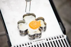 Knister Plancha / Grillplatte Edelstahl 8 Knister Plancha / Grillplatte Edelstahl -BBQ Zubehoer Verkaufsgeschäft Knister Grill Plancha Spiegelei