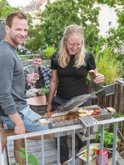 Knister Grillschwerter / 65 Cm / 2er Set -BBQ Zubehoer Verkaufsgeschäft Knister Grill Schwert Lifestyle 01