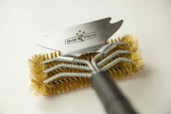 Grillfürst Grillbürste Messing Für Gusseisen Roste, Mit Breitem 3-fach Bürstenkopf Und Schaber