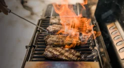 Masterbuilt Tragbarer Holzkohlegrill Inkl. Unterwagen Und Abdeckhaube 20 Masterbuilt Tragbarer Holzkohlegrill Inkl. Unterwagen Und Abdeckhaube -BBQ Zubehoer Verkaufsgeschäft Masterbuilt tragbarer Holzkohlegrill Brandings hohe Temperaturen 2