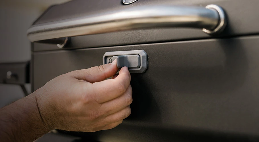 Masterbuilt Tragbarer Holzkohlegrill Inkl. Unterwagen Und Abdeckhaube 10 Masterbuilt Tragbarer Holzkohlegrill Inkl. Unterwagen Und Abdeckhaube – Bild 10