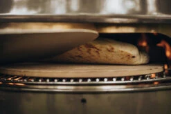 Moesta Pizzastein Mit Stier - 41cm 5 Moesta Pizzastein Mit Stier - 41cm -BBQ Zubehoer Verkaufsgeschäft Moesta Pizzastein Anwendung