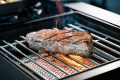 Outdoorchef Blazing Zone + Cooking Zone Kit Plus Für Arosa Evo Black 8 Outdoorchef Blazing Zone + Cooking Zone Kit Plus Für Arosa Evo Black -BBQ Zubehoer Verkaufsgeschäft Outdoorchef Blazing Zone Arosa Nachruesten