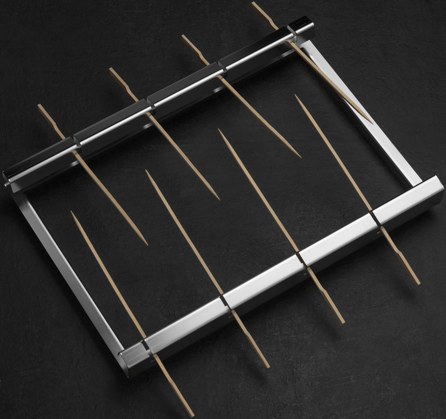 Thüros PRO1 - Spießaufsatz Mit 150 Bambusspießen 1 Thüros PRO1 - Spießaufsatz Mit 150 Bambusspießen