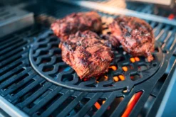 Enders Switch Grid Einsatz: Sear Grate Gusseisenrost -BBQ Zubehoer Verkaufsgeschäft enders switch grid sear grate gussrost 7791