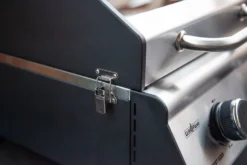 Grillfürst G201E 2-Brenner Gasgrill Portabel V2 - Wohnmobilgrill - 30mbar (EU-Gasgrill) -BBQ Zubehoer Verkaufsgeschäft grillfuerst g201 verschluss