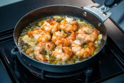 Outdoorchef Carbonstahl Pfanne Ø 24 Cm 15 Outdoorchef Carbonstahl Pfanne Ø 24 Cm -BBQ Zubehoer Verkaufsgeschäft outdoorchef pfanne grill 14 491 47