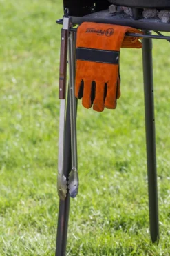 Petromax Feuertopf Tisch Fe45 (klein) 6 Petromax Feuertopf Tisch Fe45 (klein) -BBQ Zubehoer Verkaufsgeschäft petromax feuertopf tisch detail fe45